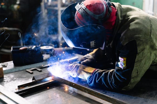 Metall Arbeit